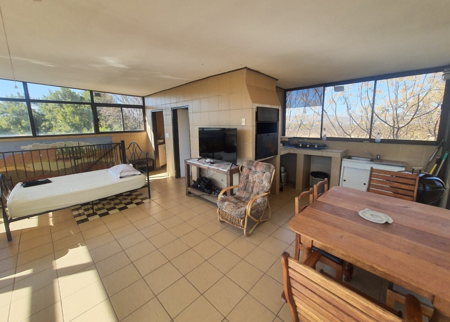 5 Bedroom Property for Sale in Rietfontein A H North West